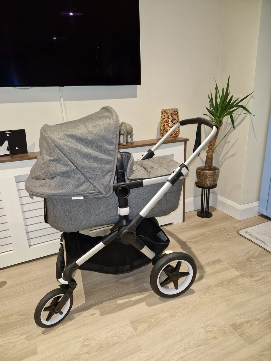 Must See Bugaboo Fox with car seat Immaculate - Image 4