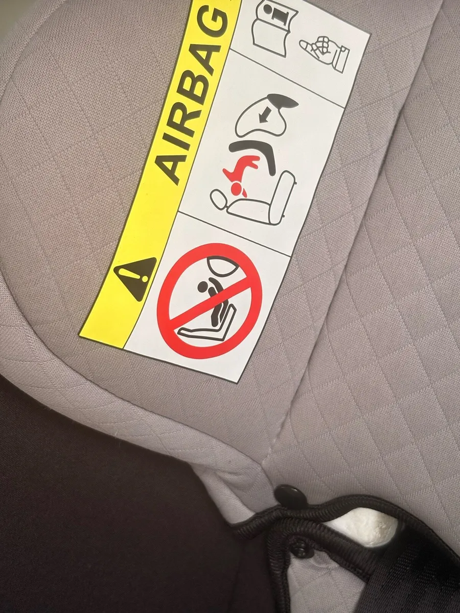 Baby Car Seat - Mountain Buggy - Image 3