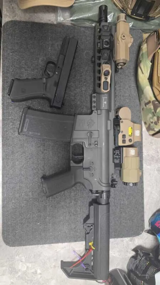 Complete Airsoft Set-up (1100+ Euro Value for 600) - Image 1