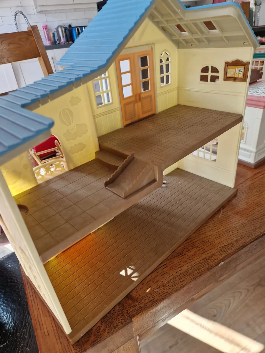 Toys - Image 3