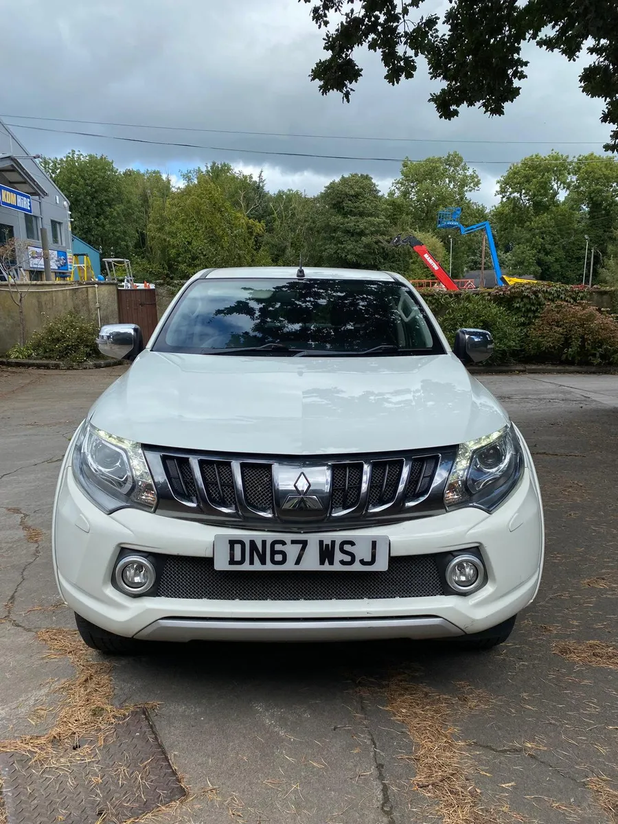 2017 MITSUBISHI L200 BARBARIAN 4X4 PICKUP - Image 3