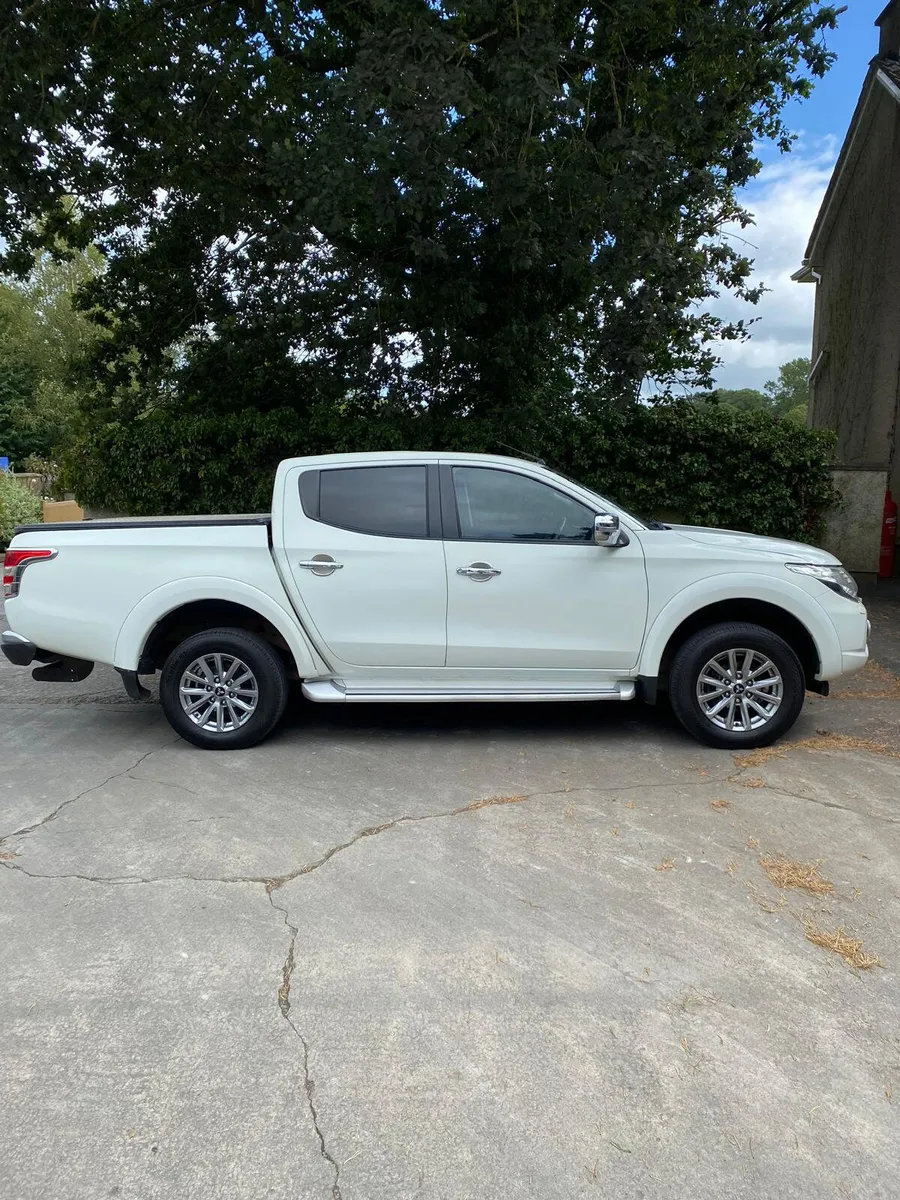 2017 MITSUBISHI L200 BARBARIAN 4X4 PICKUP - Image 2
