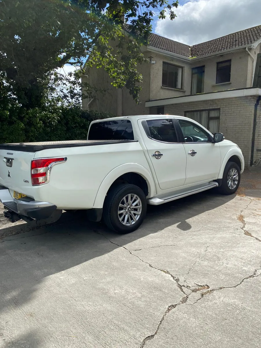2017 MITSUBISHI L200 BARBARIAN 4X4 PICKUP - Image 1