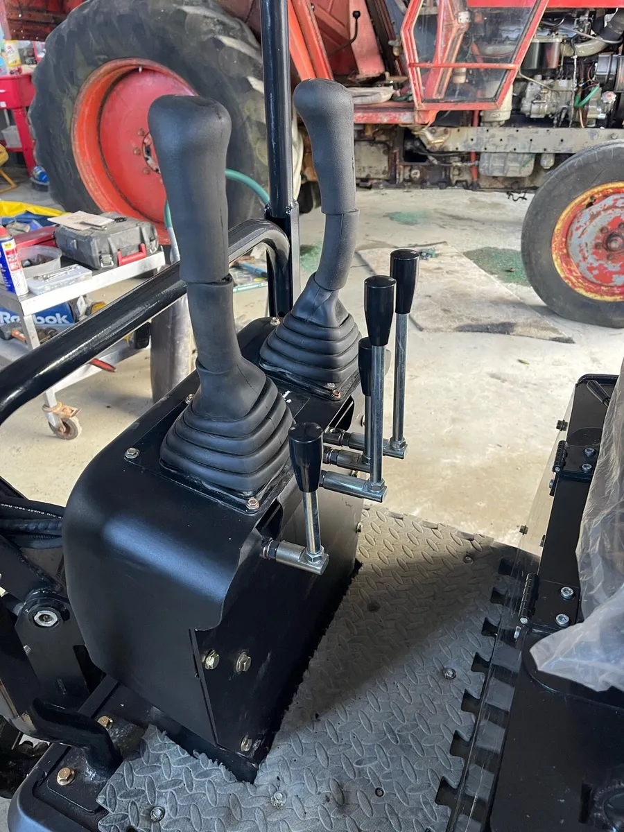 1 tonne mini Digger - Image 4