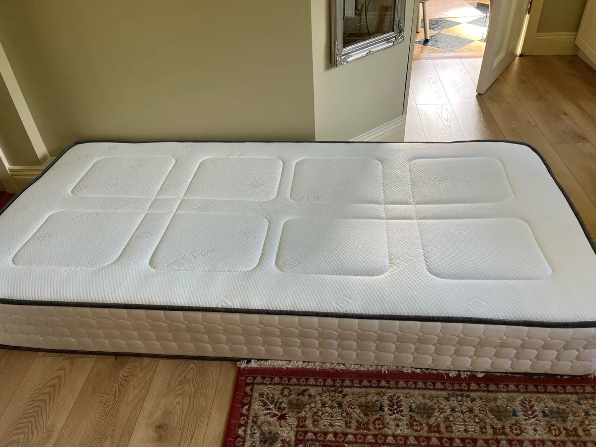 Mattress - Image 4