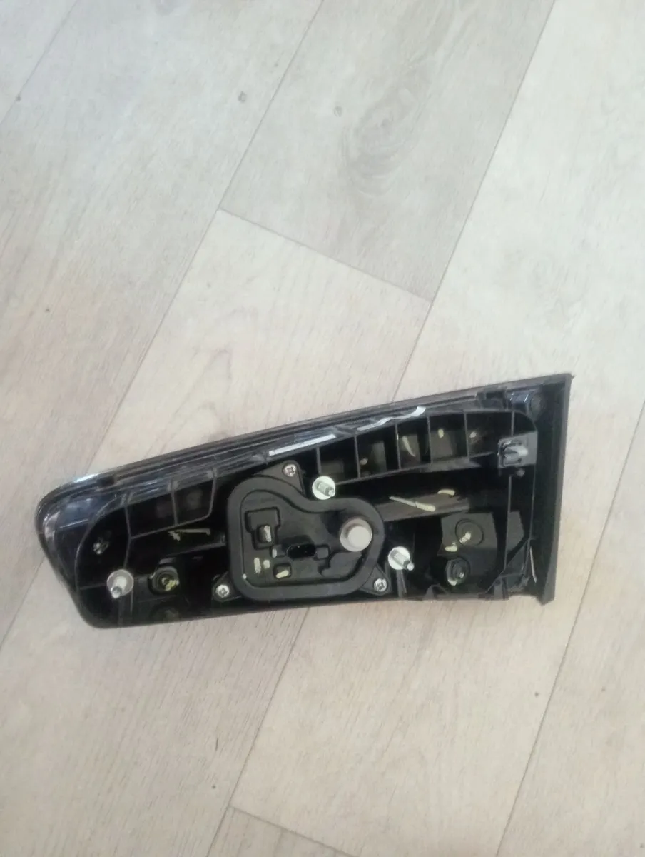 Car lights - Image 3