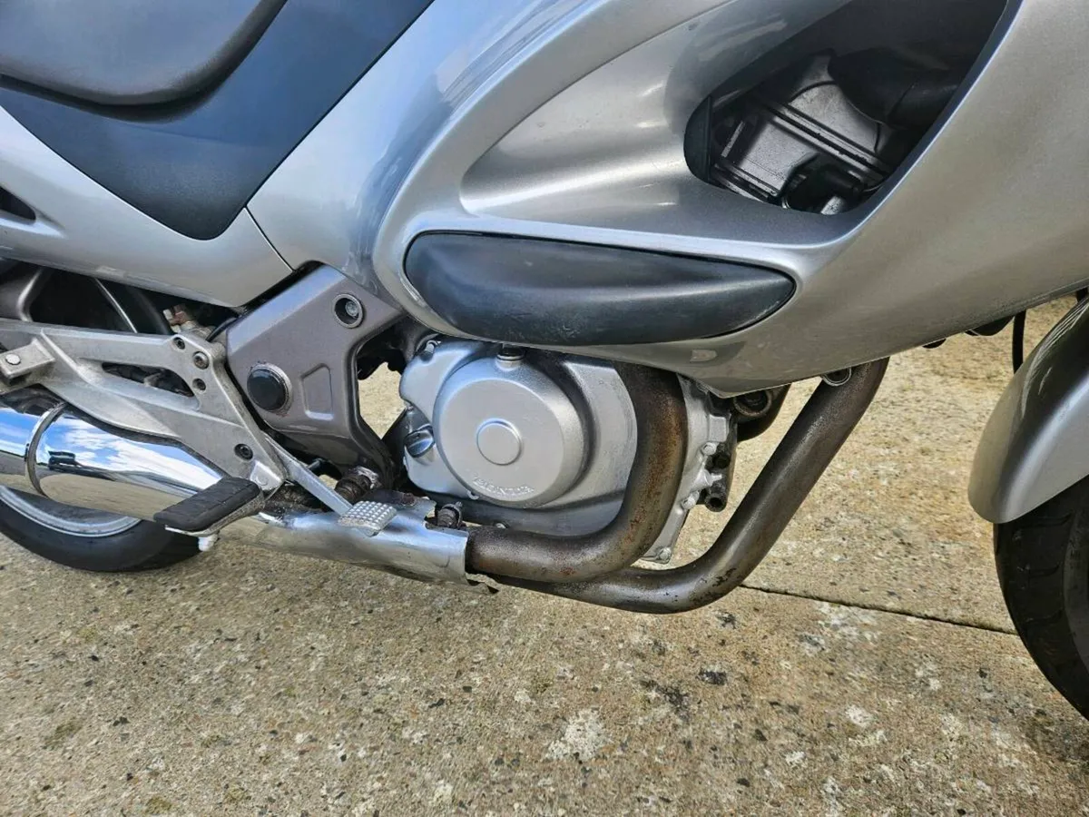 HONDA DEAUVILLE 650 - Image 3