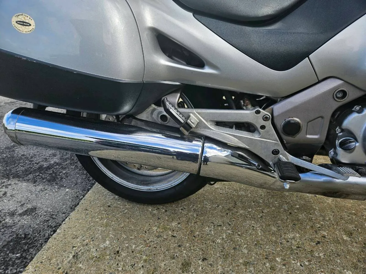 HONDA DEAUVILLE 650 - Image 4