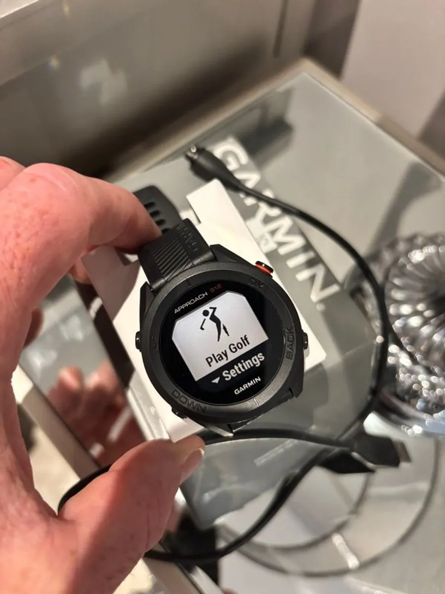 Garmin golf watch S12 approach
