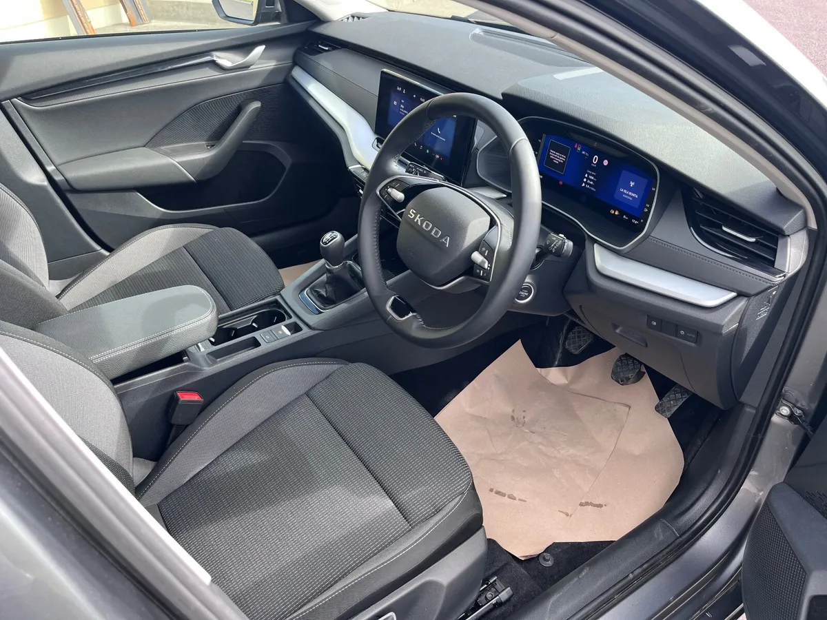 2026 skoda Octavia (Drive home) - Image 4