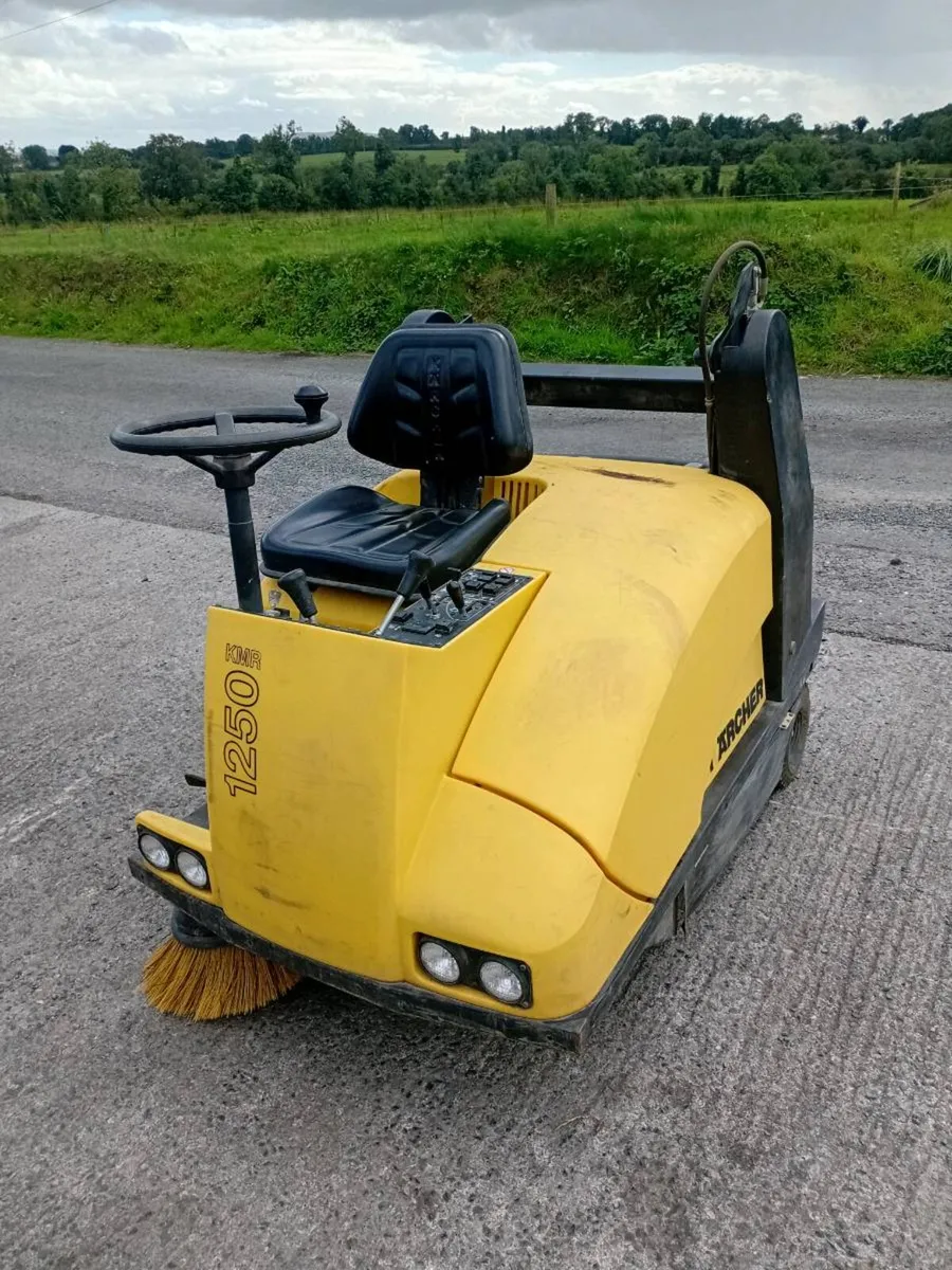 Karcher Yard sweeper - Image 4