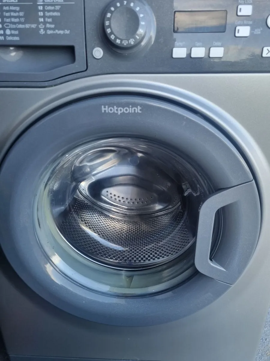 Hotpoint 9Kg Washing machine - Image 4