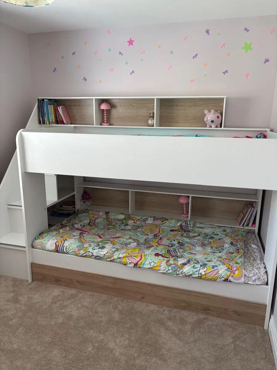 Bunk beds - Image 1