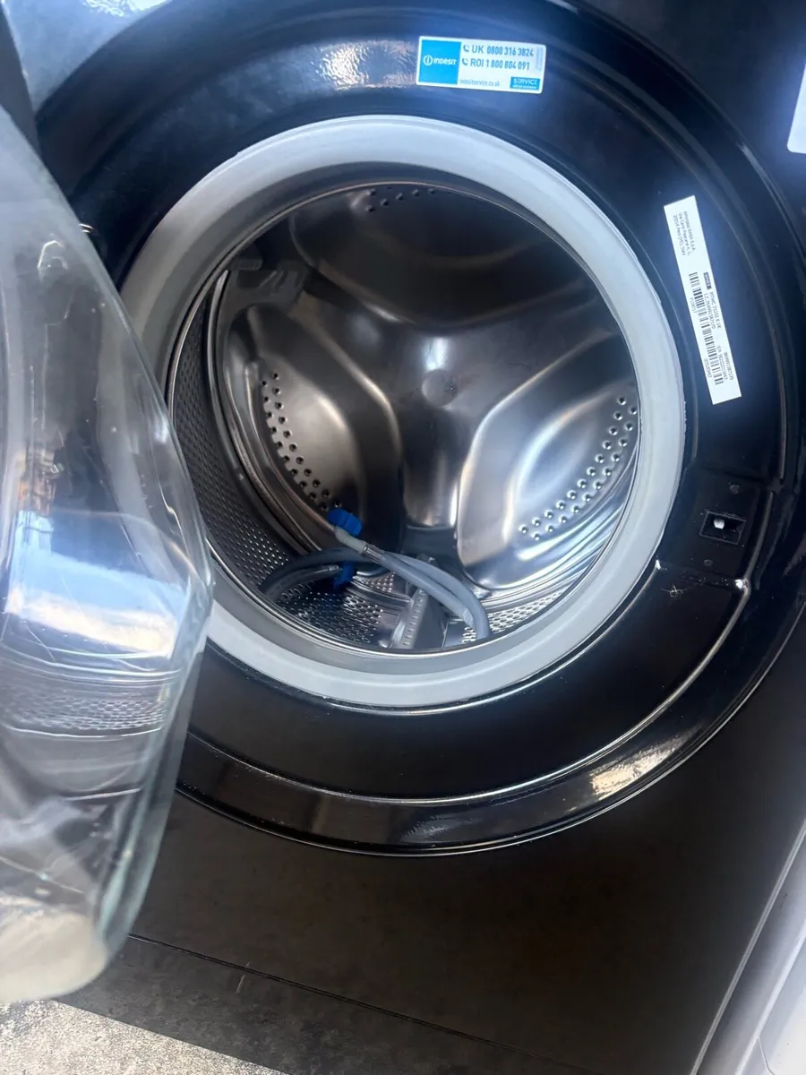 Indesit 7kg washing machine - Image 3
