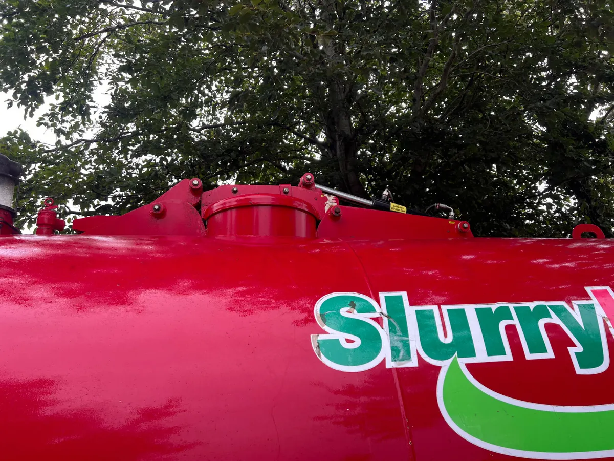 Slurry Kat 2740 tanker - Image 3