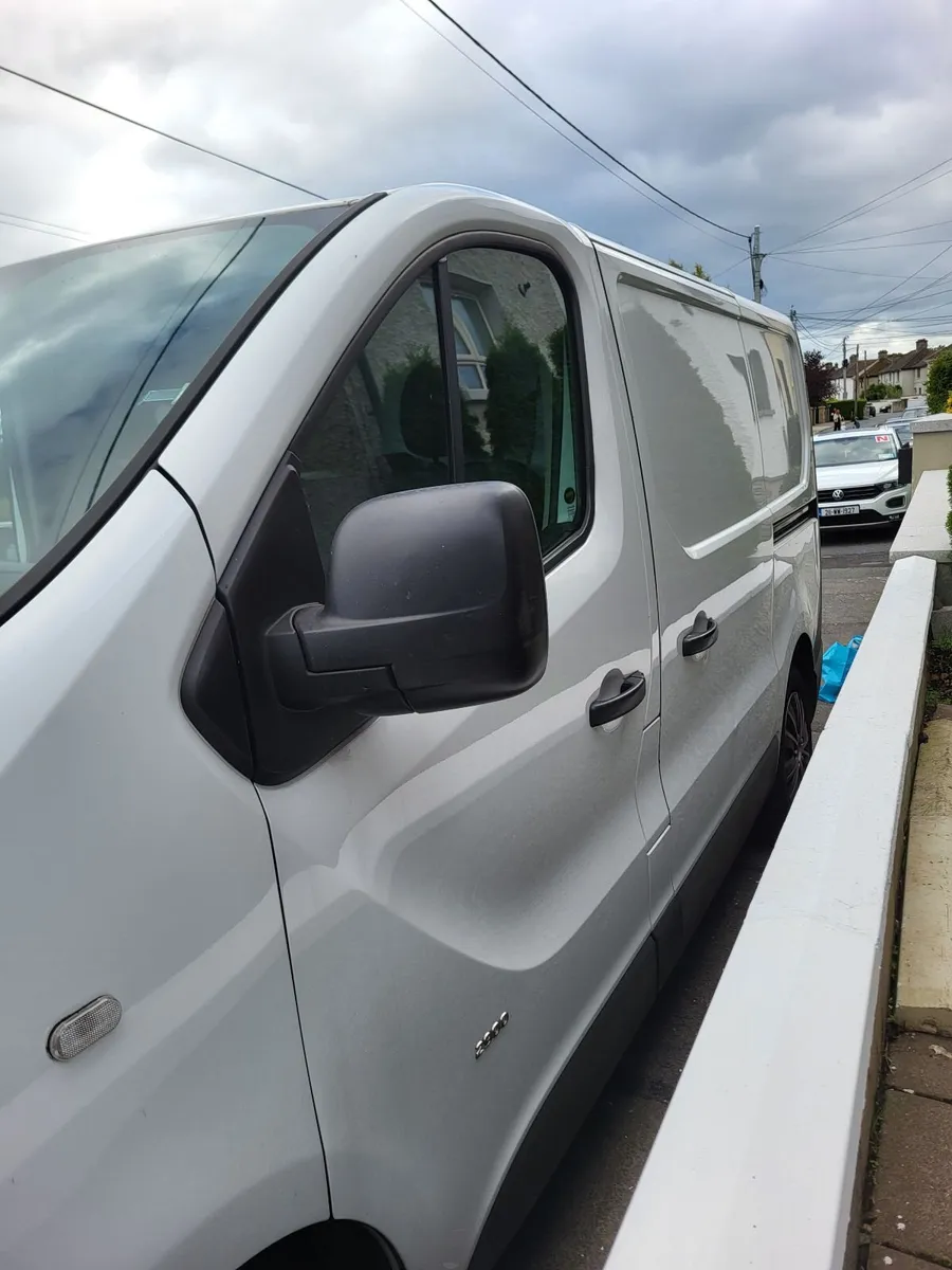 Opel Vivaro 2016 - Image 2