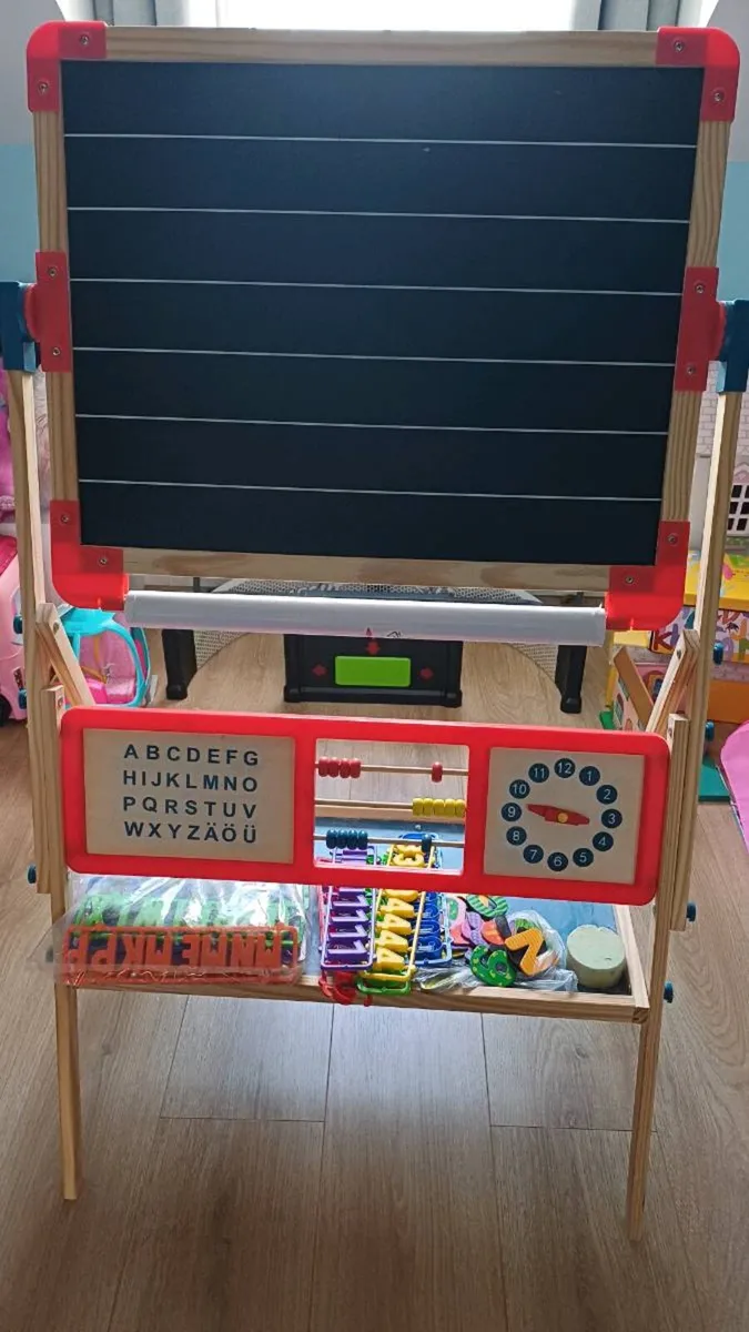 Kids blackboard/ white board /magnetic board - Image 1