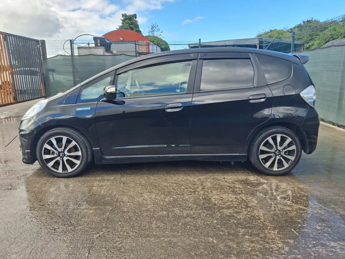 2013 Honda Fit  Hybrid    Automatic - Image 2