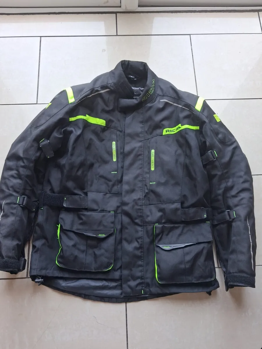 Motorcycle safety gear - Image 2