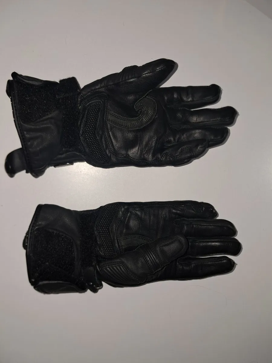 Motorbike gloves - Image 2