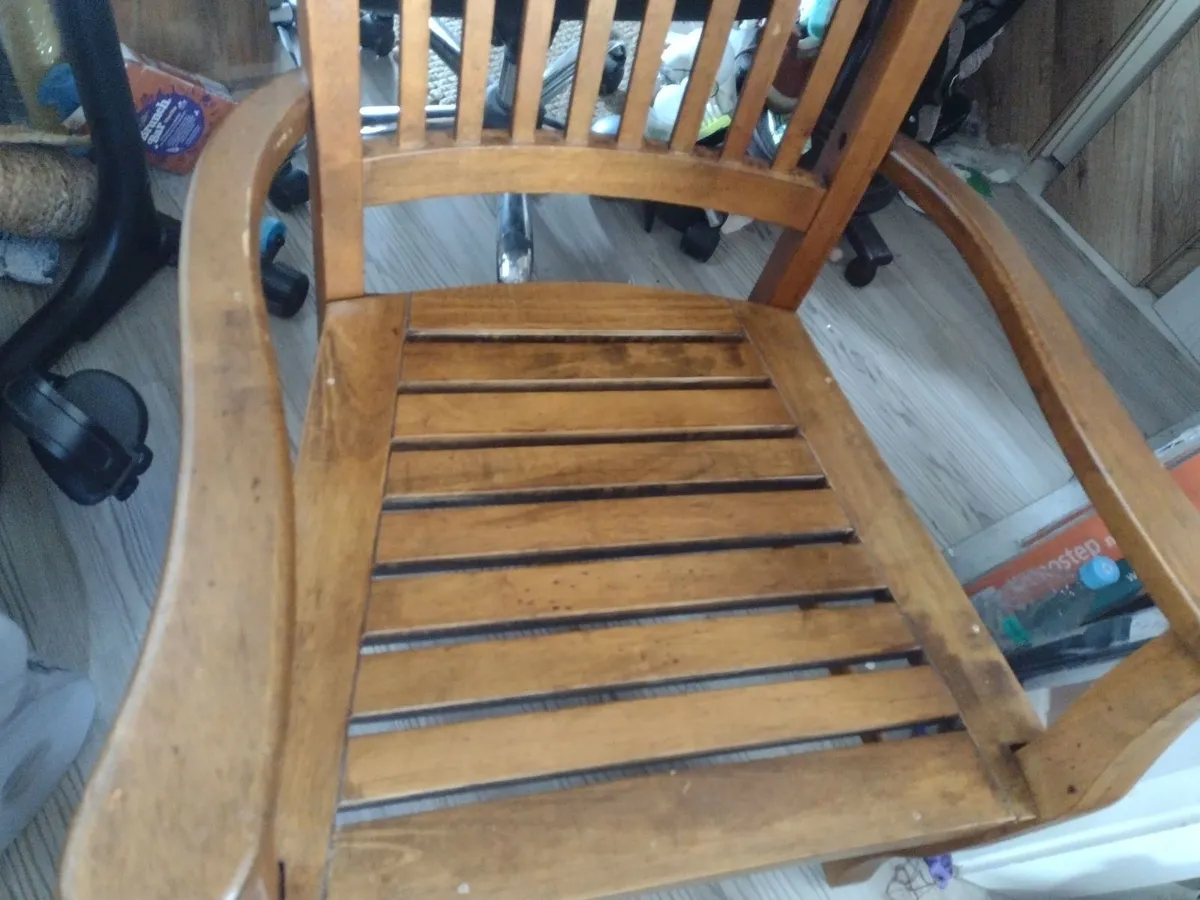 Beautiful teak rocking chair - Image 4