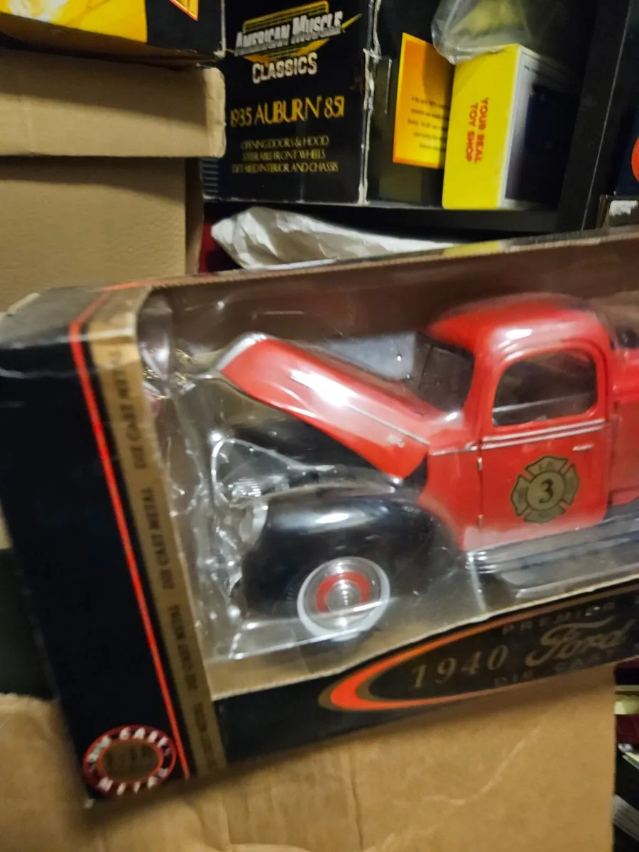 Corgi Ford Replica Truck - Image 4