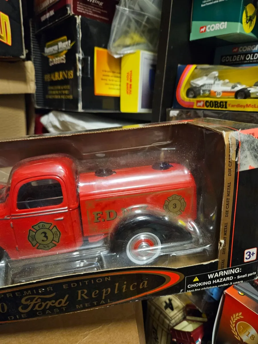 Corgi Ford Replica Truck - Image 2