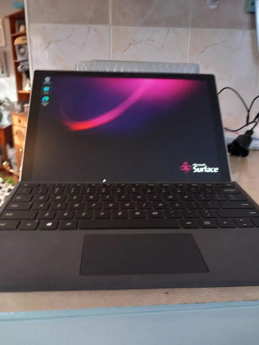 Surface pro 6 for sale 350 Ono - Image 2