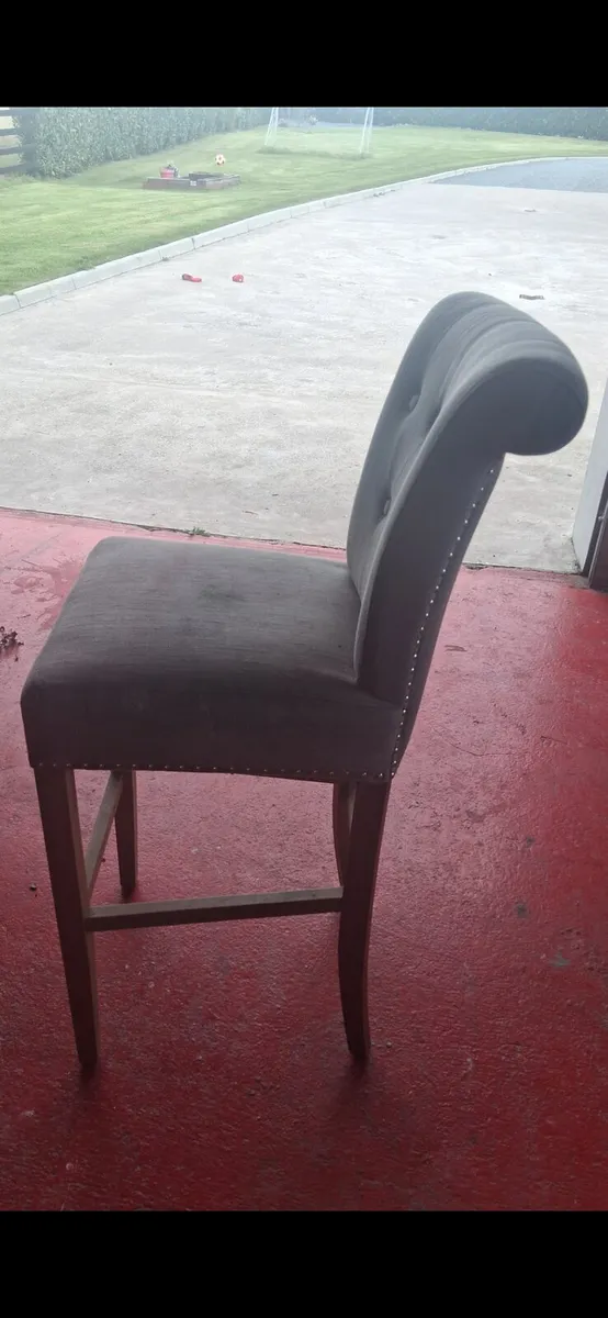 Island chair x3 - Image 1