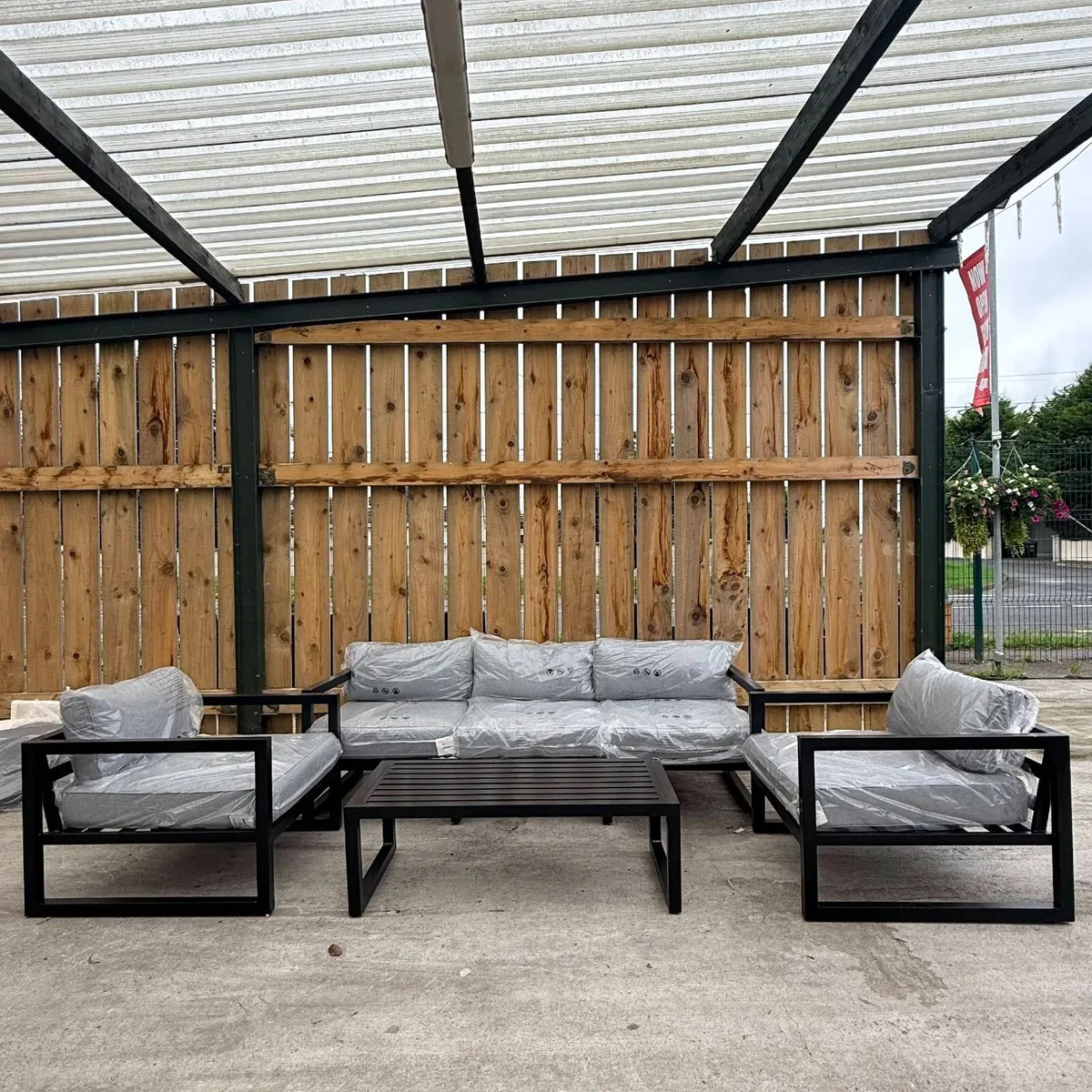 Outdoor Garden Furniture - Image 1