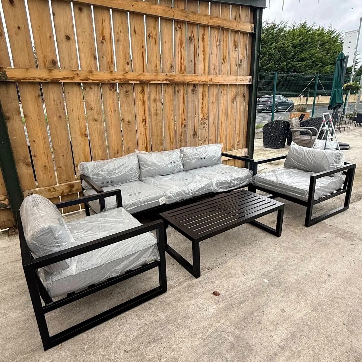 Outdoor Garden Furniture - Image 3