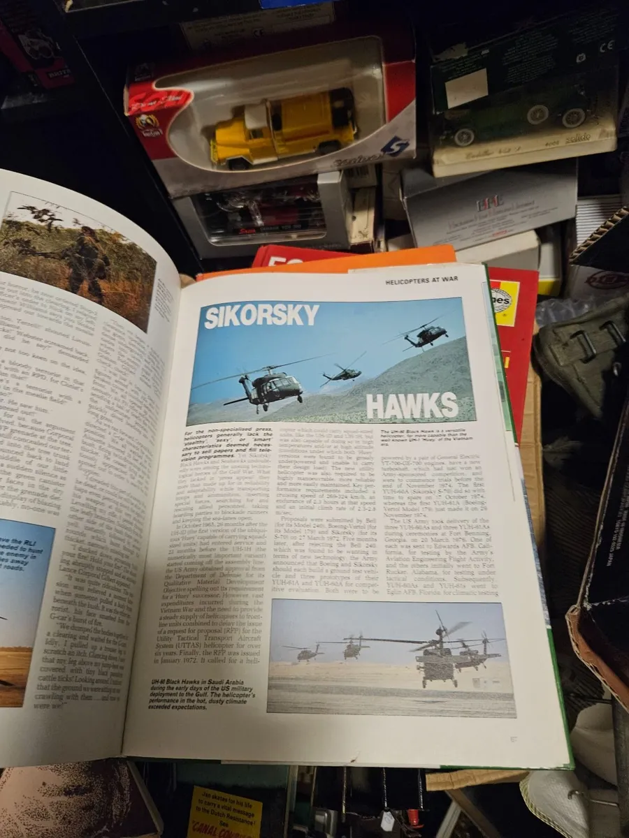 Book Helicopters at War - Image 4