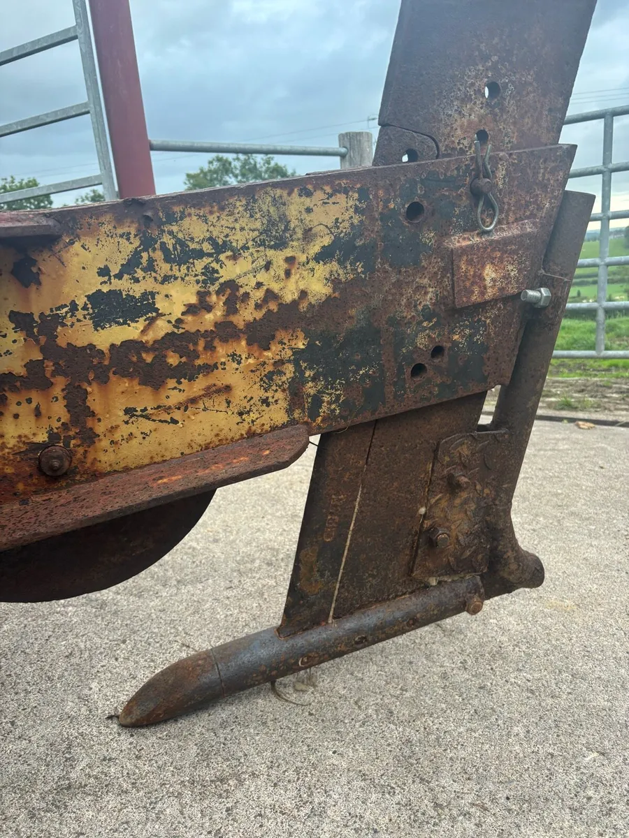 Mole plough, pipe layer - Image 2