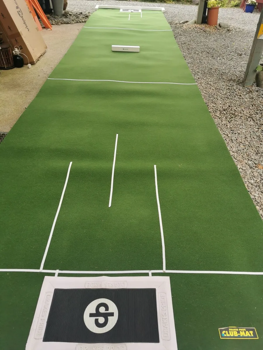 DRAKES PRIDE. !!!! CARPET MAT. BOWLS.. - Image 2