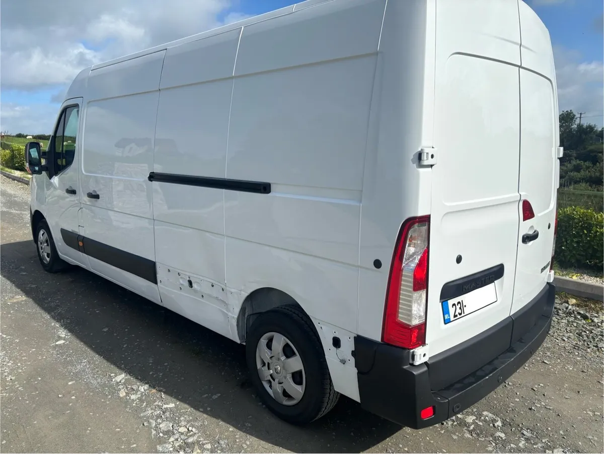231 Renault Master 2023 Business Plus - Image 3