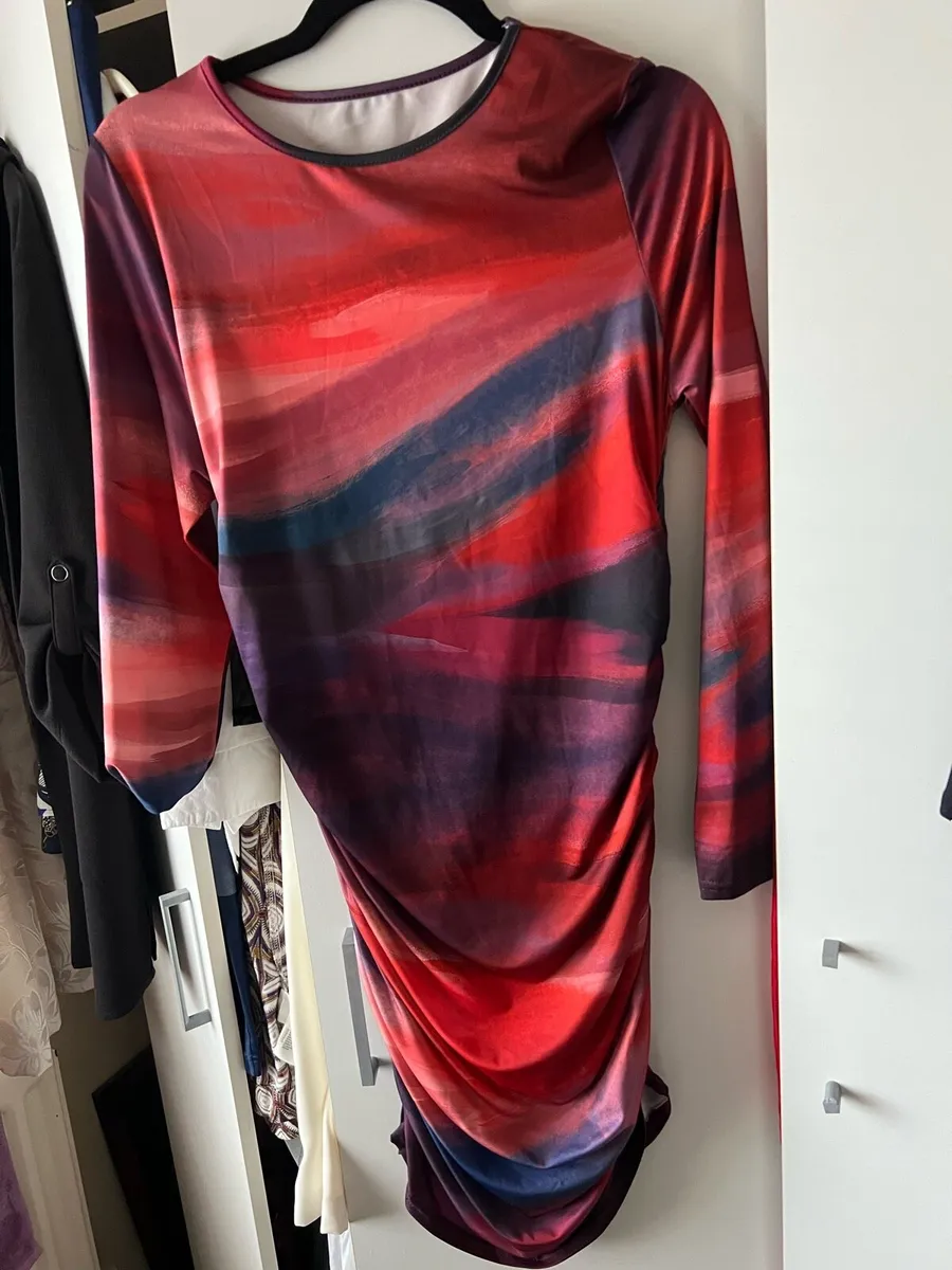 Ladies stunning dress size L €10 - Image 3