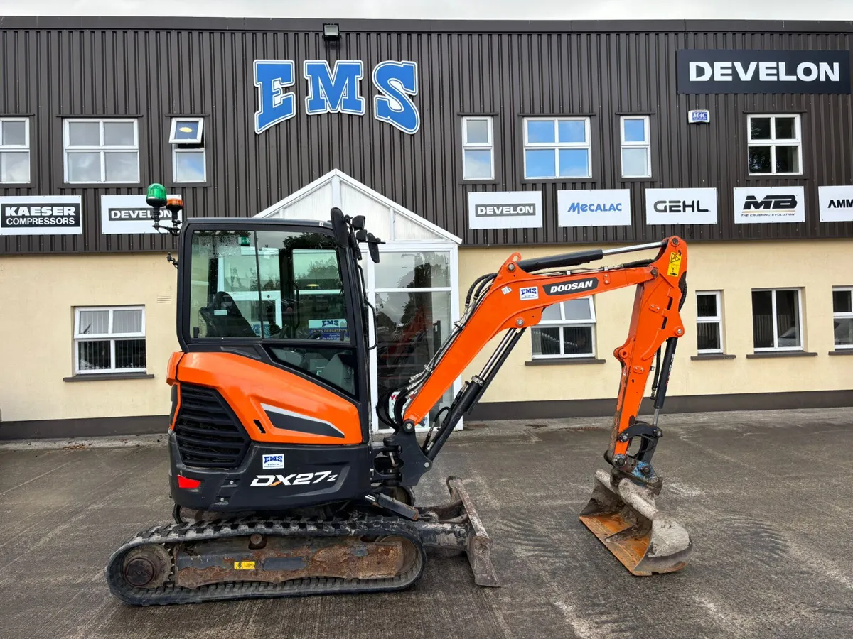 2021 Doosan DX27  2.7 Ton Excavator - Image 1