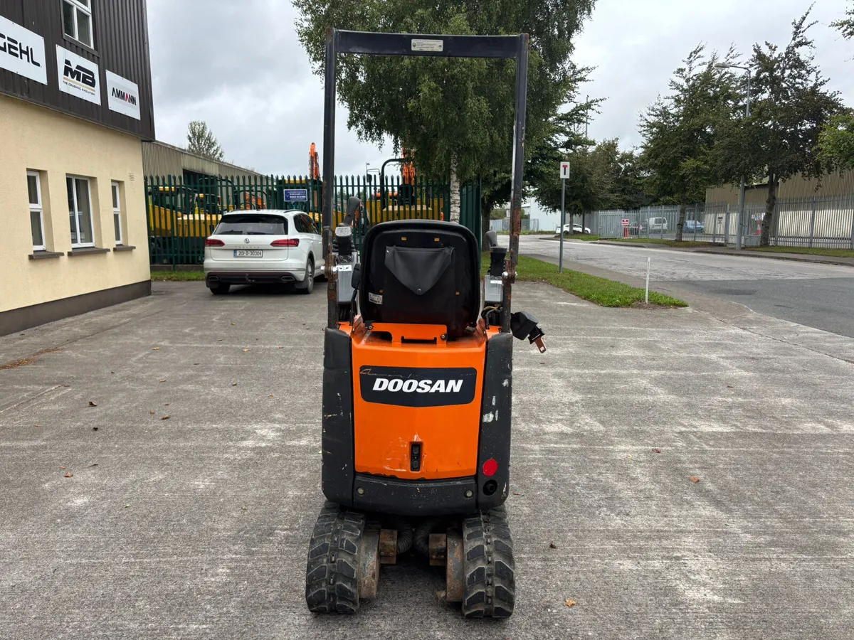 2019 Doosan DX10 1 Ton Excavator - Image 3