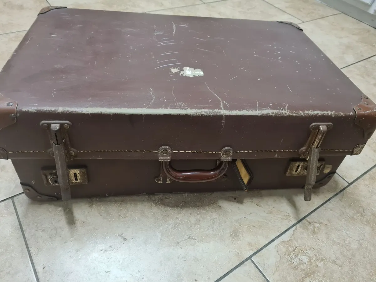Suitcase  vintage - Image 2