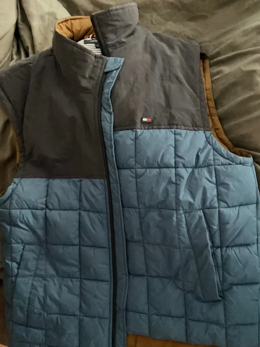 Tommy Hilfiger gillet  mens xl - Image 1