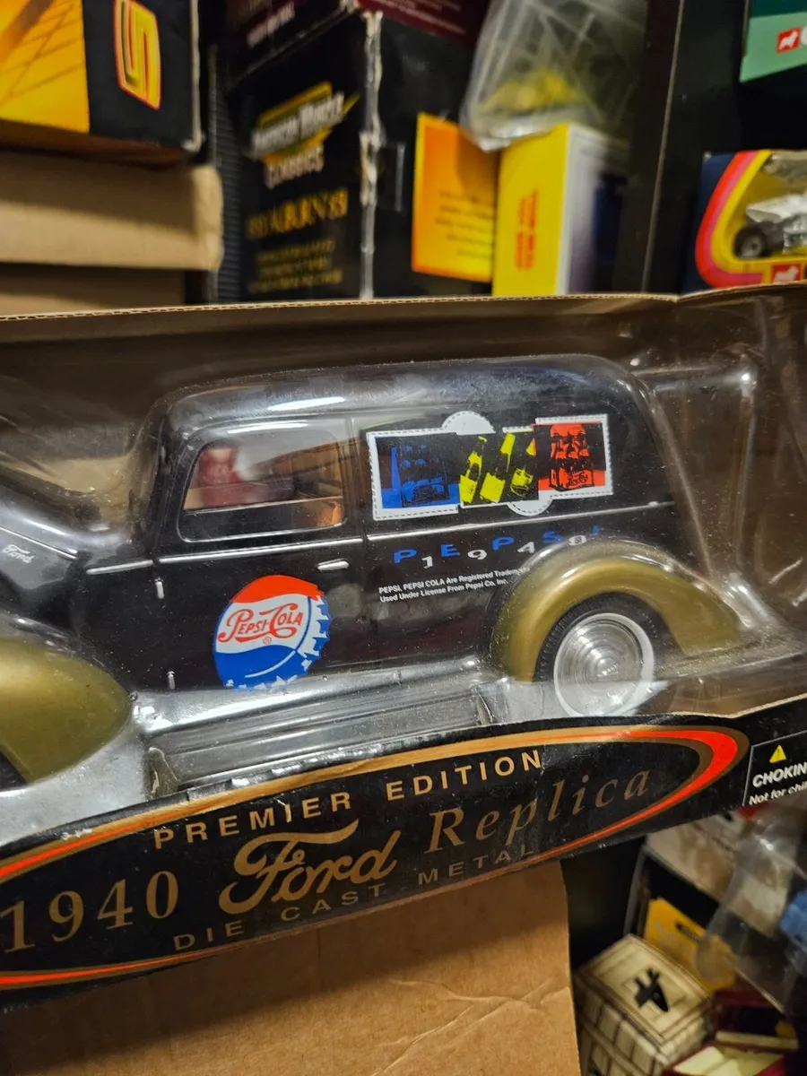 Corgi Ford Pepsi Cola Truck - Image 2