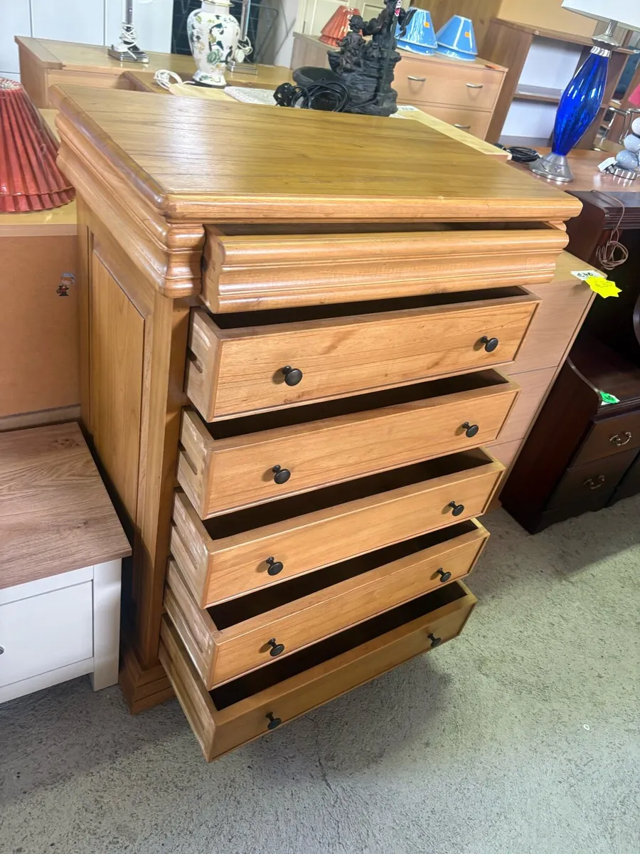 Oak chest of drawers - Image 2