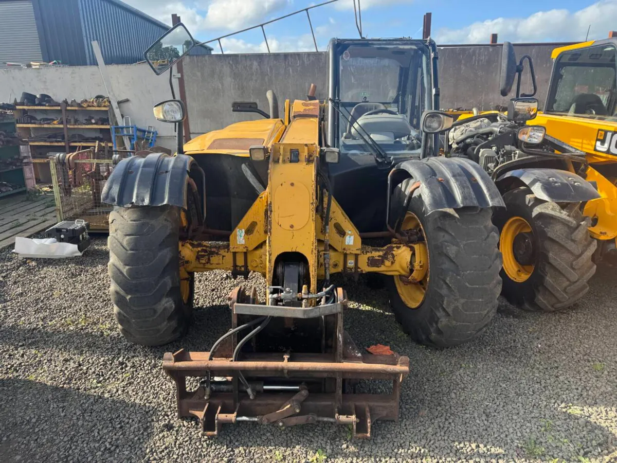 2005 CAT 220B Telehandler - Image 4