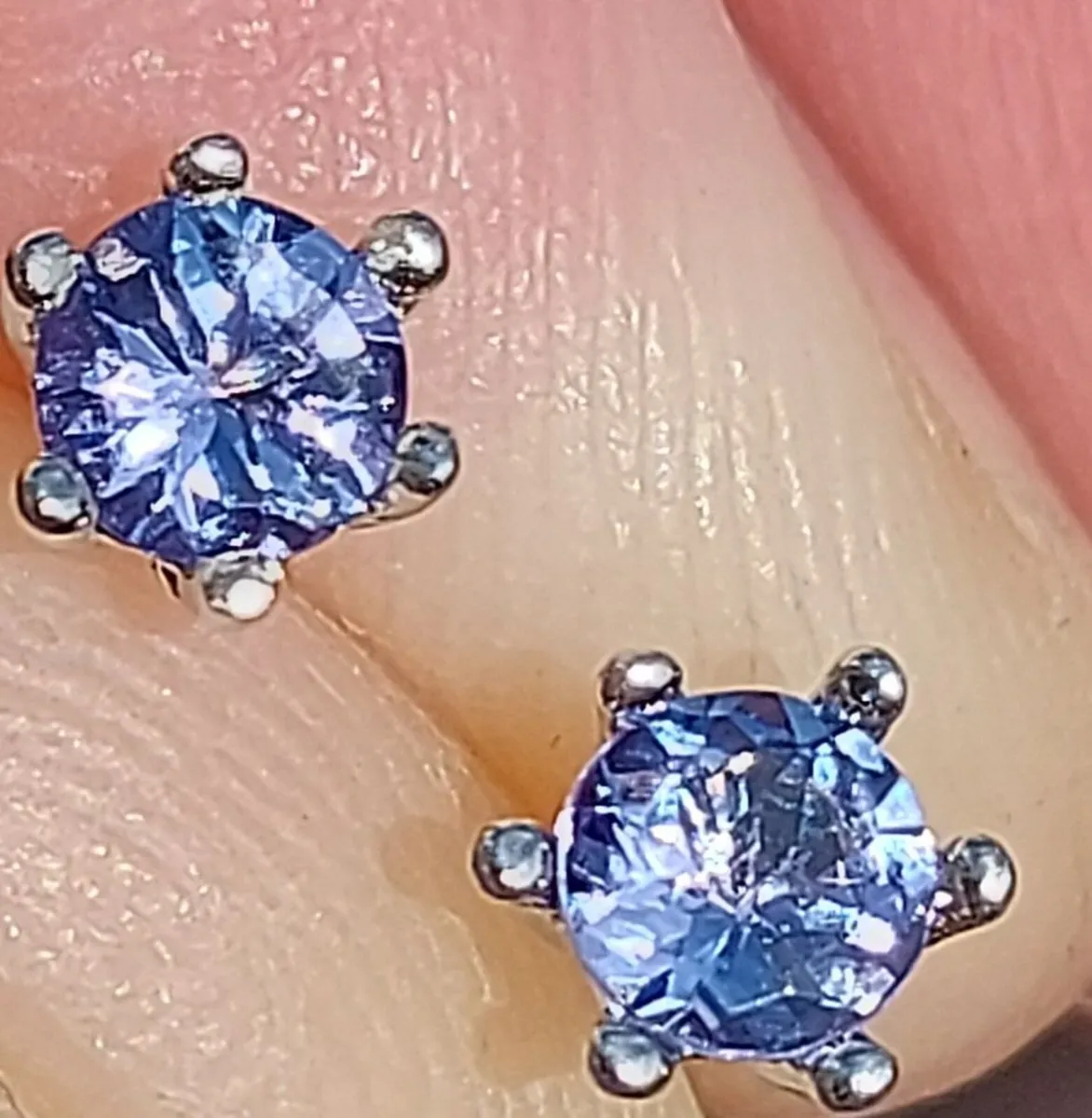 Tanzanite Natural 0.5ct earrings S925 GRA Cert - Image 1