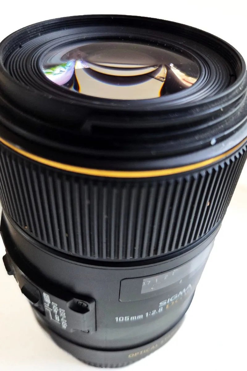 Sigma 105mm f2.8 Macro OS HSM Canon - Image 2