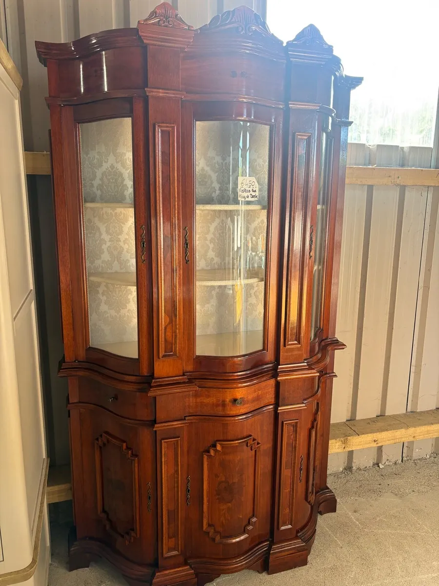 Display cabinet - Image 1