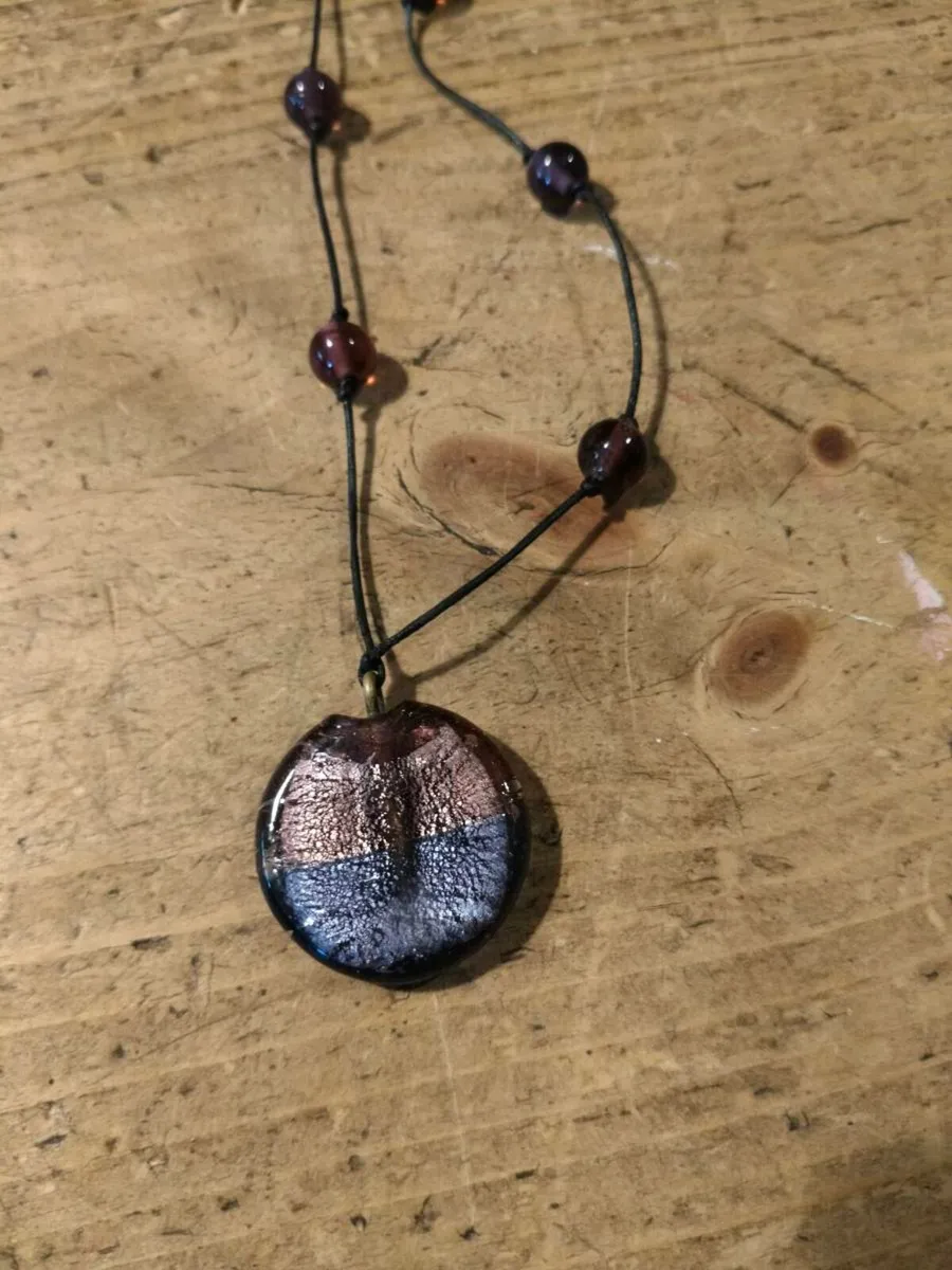handcrafted Murano glass pendant necklace. - Image 2