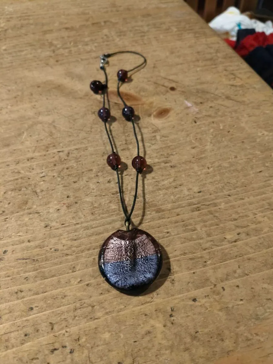 handcrafted Murano glass pendant necklace. - Image 3
