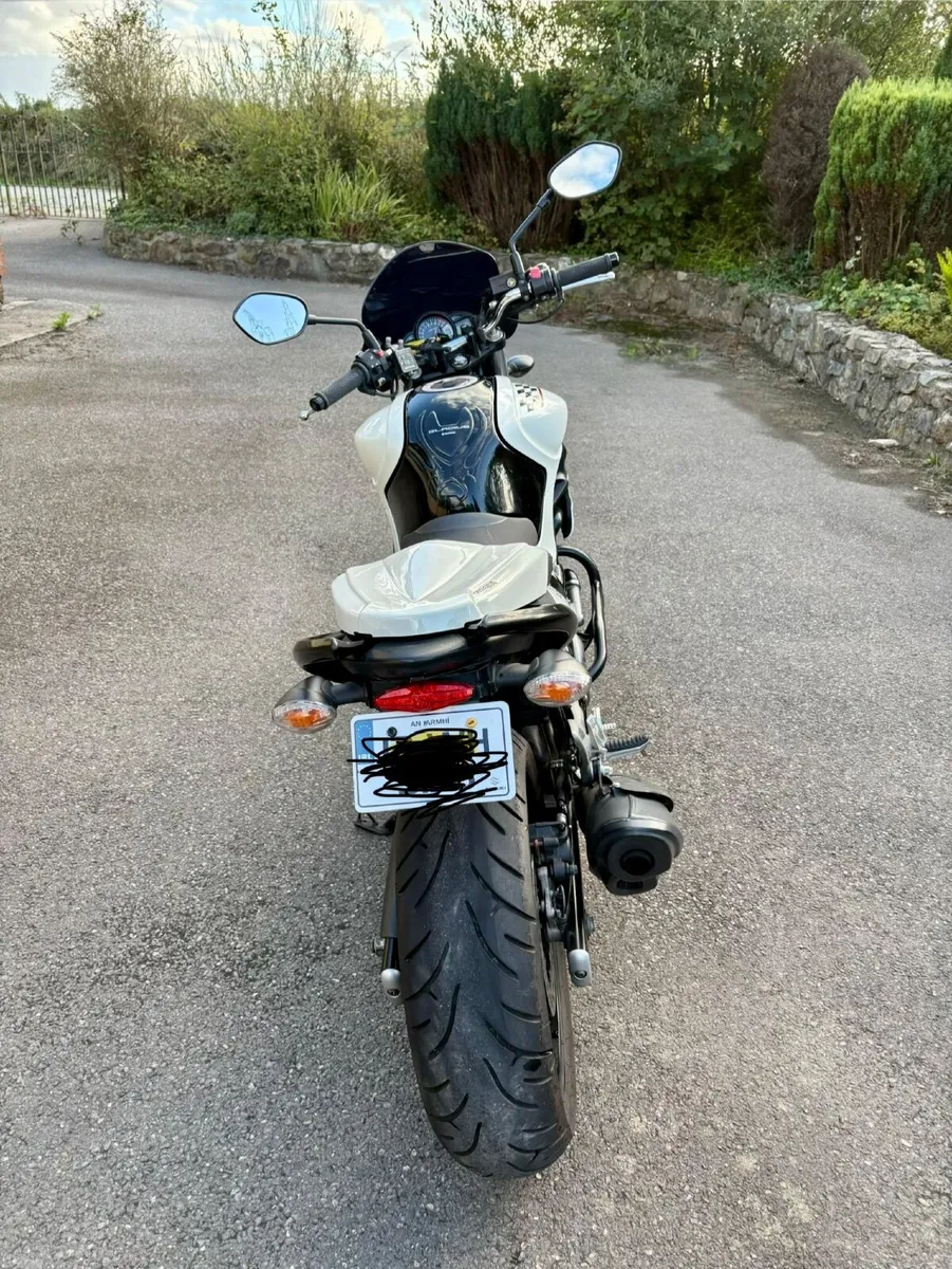 Suzuki gladius 2012 ABS - Image 2