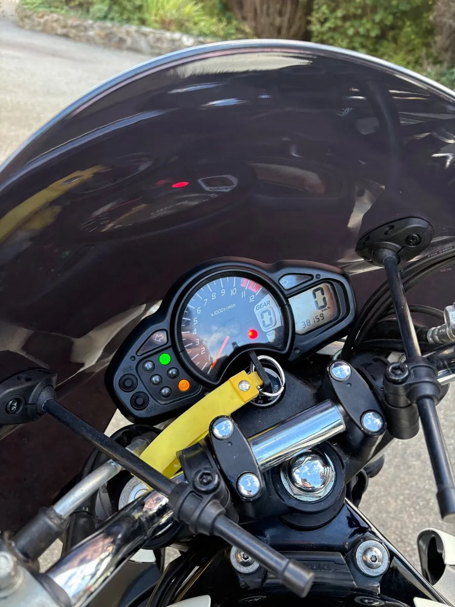 Suzuki gladius 2012 ABS - Image 3